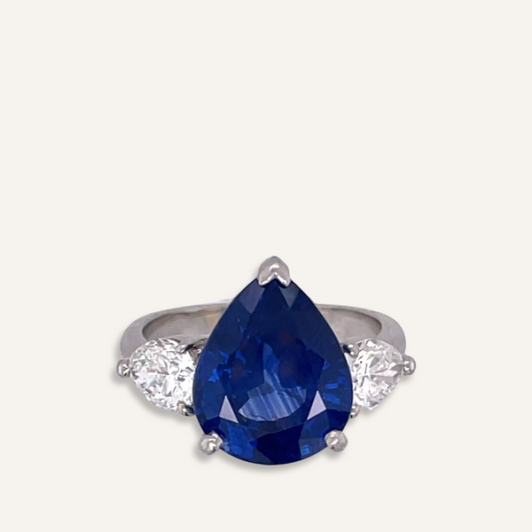 Pear Cut Sapphire with Chevron Banding