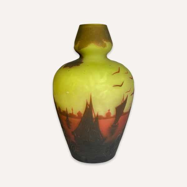 Richard Art Glass Vase