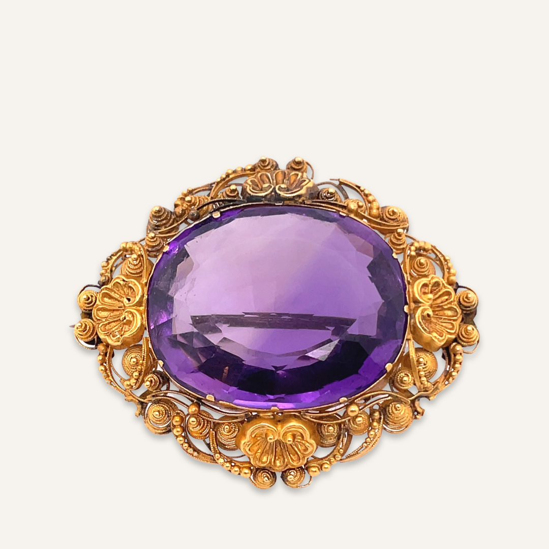 18k Yellow Gold Amethyst Brooch