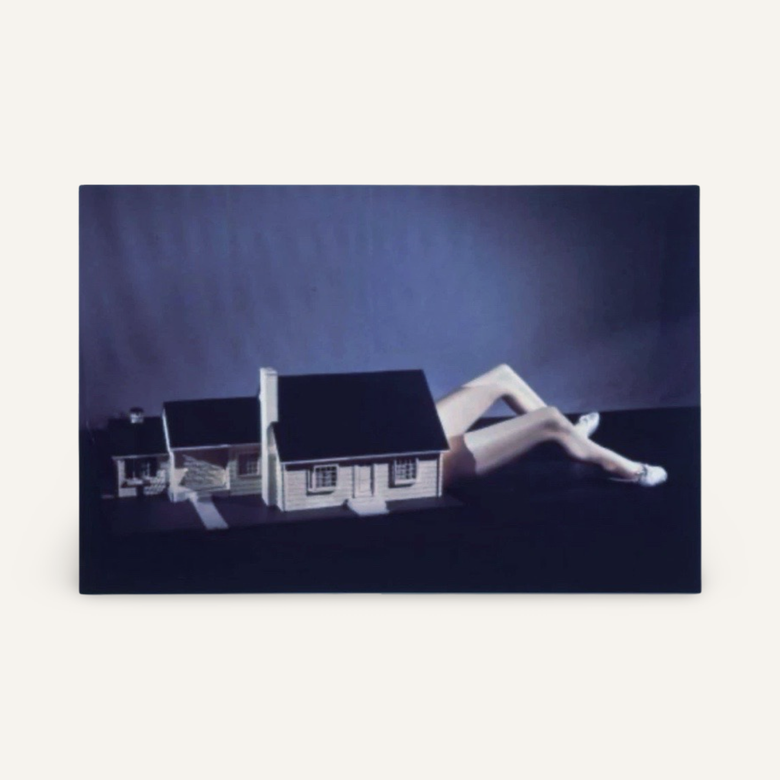 Laurie Simmons, Lying House