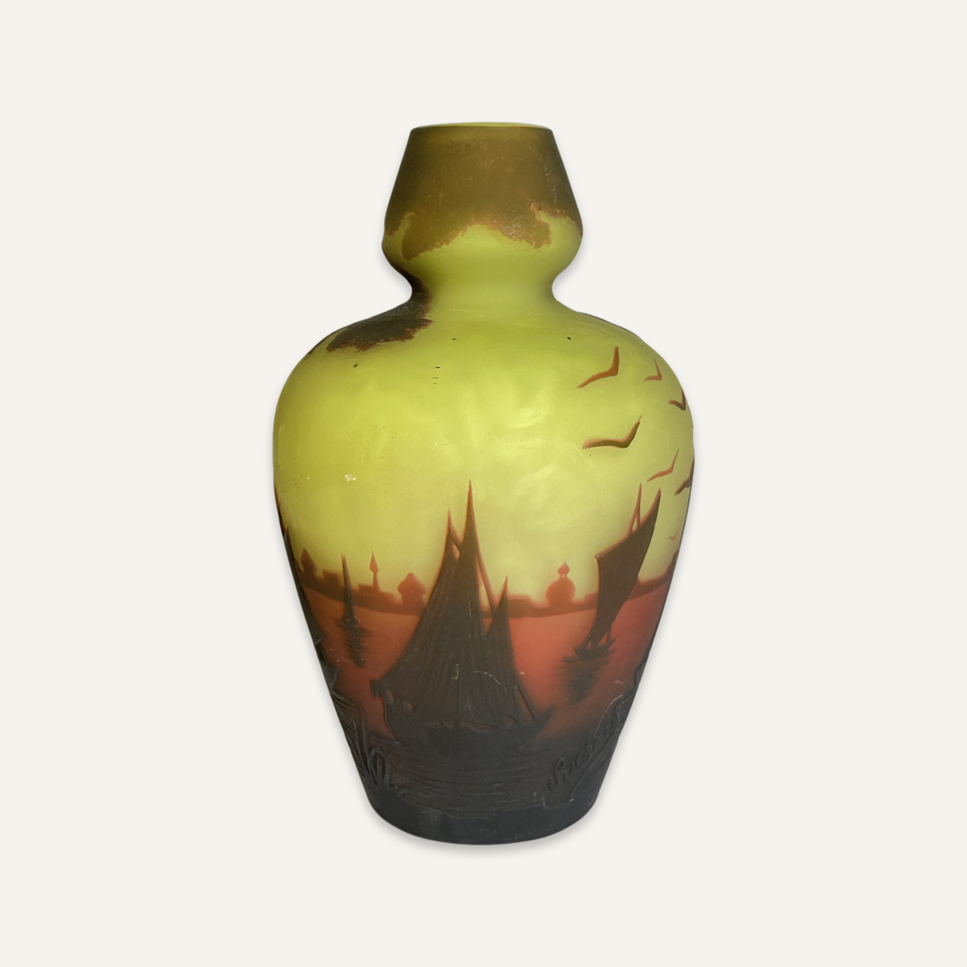 Richard Art Glass Vase
